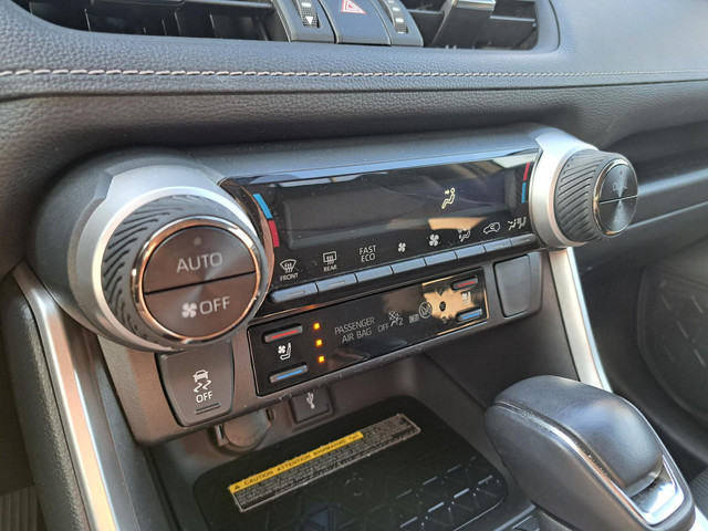 Toyota RAV4 2.5 Hybrid AWD Executive STOELVERWARMING EN VENTILATIE VOOR 360-CAMERA