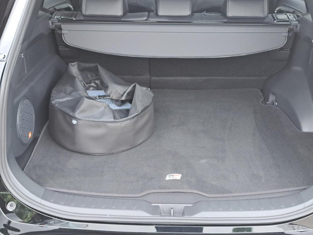 Toyota RAV4 2.5 Plug-in Hybrid AWD GR SPORT PANORAMISCH SCHUIF- KANTELDAK HEAD UP BLIND SPOT