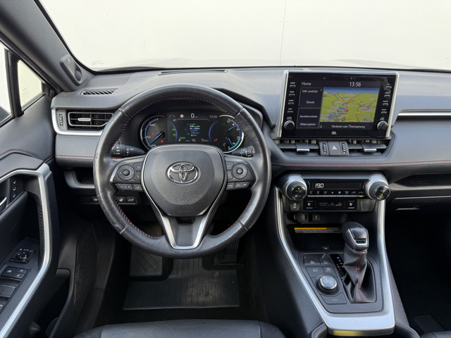 Toyota RAV4 2.5 Plug-in Hybrid AWD Bi-Tone Plus | Trekhaak | Memory | CarPlay | ACC | Camera | 19 inch