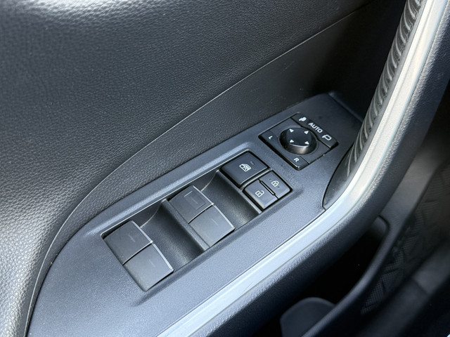 Toyota RAV4 2.5 Plug-in Hybrid AWD Bi-Tone Plus | Trekhaak | Memory | CarPlay | ACC | Camera | 19 inch