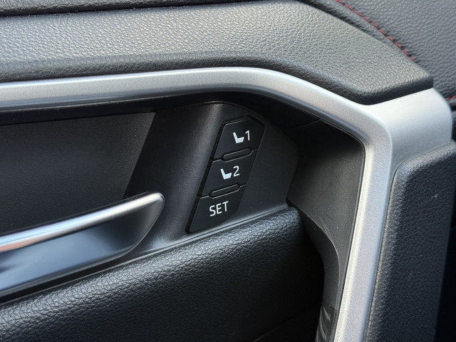 Toyota RAV4 2.5 Plug-in Hybrid AWD Bi-Tone Plus | Trekhaak | Memory | CarPlay | ACC | Camera | 19 inch