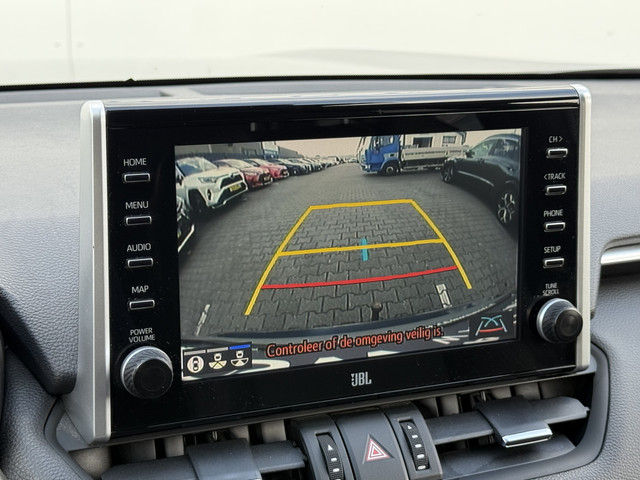 Toyota RAV4 2.5 Plug-in Hybrid AWD Bi-Tone Plus | Trekhaak | Memory | CarPlay | ACC | Camera | 19 inch