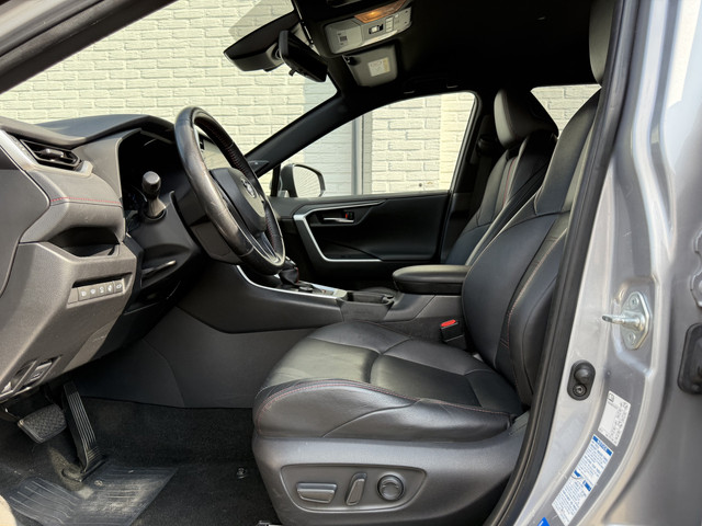 Toyota RAV4 2.5 Plug-in Hybrid AWD Bi-Tone Plus | Trekhaak | Memory | CarPlay | ACC | Camera | 19 inch