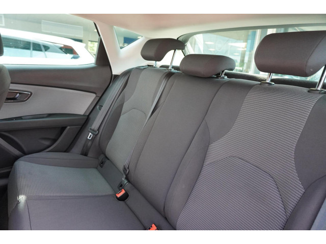 Seat Leon 1.0 EcoTSI Style Business Intense | Airco | Elek.pakket | vol opties | LM velgen | 2018 | PDC | Inruil mogelijk