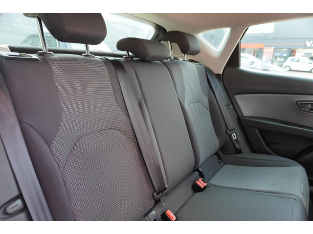 Seat Leon 1.0 EcoTSI Style Business Intense | Airco | Elek.pakket | vol opties | LM velgen | 2018 | PDC | Inruil mogelijk