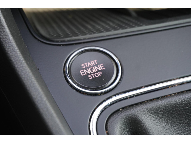 Seat Leon 1.0 EcoTSI Style Business Intense | Airco | Elek.pakket | vol opties | LM velgen | 2018 | PDC | Inruil mogelijk