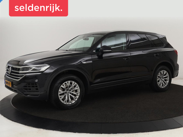 volkswagen-touareg-3.0-tdi-elegance---leder---trekhaak---camera---luchtvering---stoelverwarming---adaptive-cruise---carplay---achterbankverwarming-