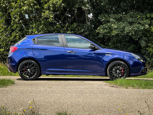 alfa-romeo-giulietta-1.750-turbo-veloce---clima---cruise---sportstoelen---pdc---stoelverw.---metalic---zeer-mooi---