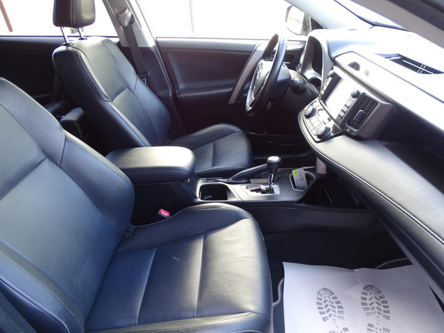 Toyota RAV4 2.5 Hybrid AWD Executive Business Automaat, Navigatie, Multimedia, Airco ECC, CruiseControl, Parkeersensoren, Trekhaak, Xenon, L