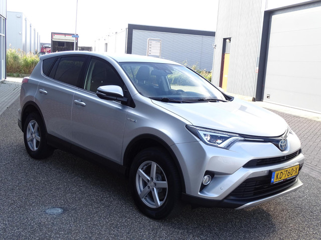Toyota RAV4 2.5 Hybrid AWD Executive Business Automaat, Navigatie, Multimedia, Airco ECC, CruiseControl, Parkeersensoren, Trekhaak, Xenon, L