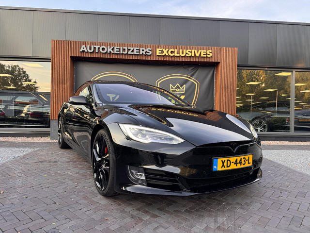 tesla-model-s-100d-black-pack-auto-pilot-21l.m.-leder-navi-stuurwiel-mulitfunctioneel