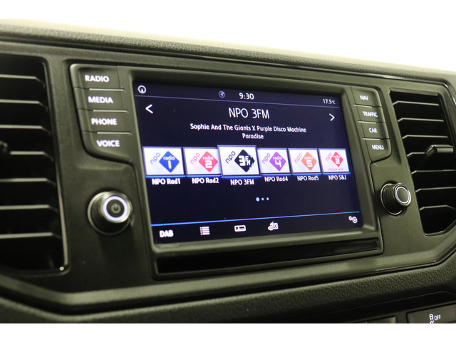 Volkswagen Crafter 2.0 TDI 140PK Automaat L3H3 EURO 6 - Airco - Navi - Cruise - Massage - €14.499,- Excl.