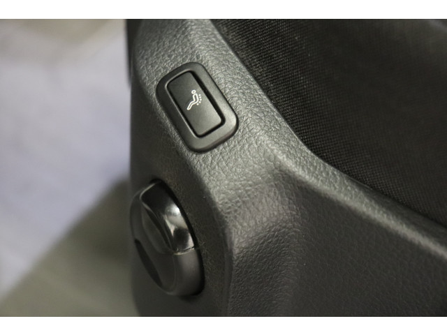 Volkswagen Crafter 2.0 TDI 140PK Automaat L3H3 EURO 6 - Airco - Navi - Cruise - Massage - €14.499,- Excl.