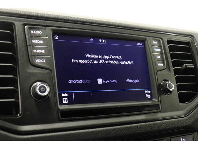 Volkswagen Crafter 2.0 TDI 140PK Automaat L3H3 EURO 6 - Airco - Navi - Cruise - Massage - €14.499,- Excl.