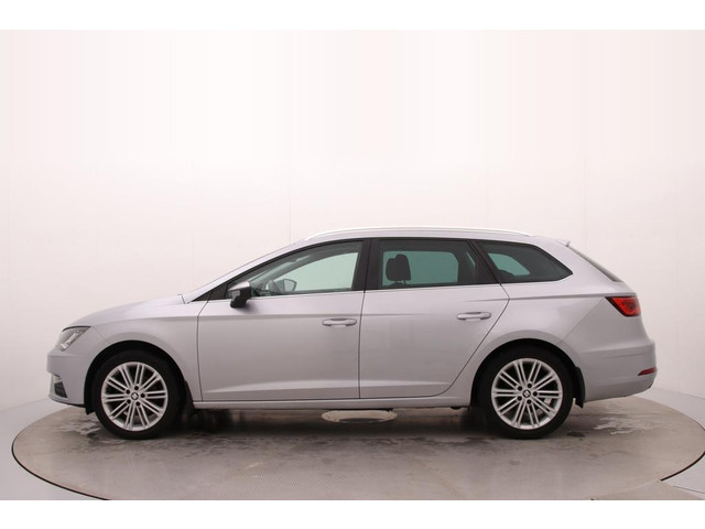 Seat Leon ST 1.4 EcoTSI Xcellence Automaat | Adaptive Cruise Control | Parkeersensoren | Stoelverwarming | Trekhaak