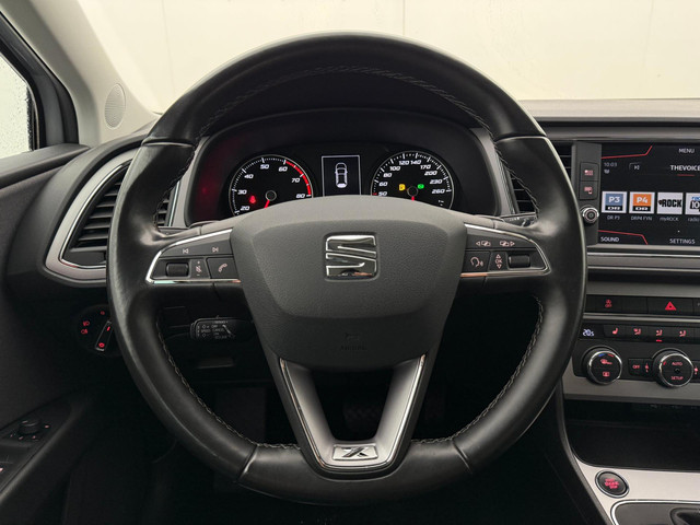 Seat Leon ST 1.4 EcoTSI Xcellence Automaat | Adaptive Cruise Control | Parkeersensoren | Stoelverwarming | Trekhaak