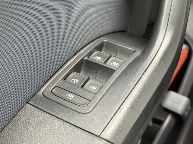 Seat Ateca BWJ 2020 | 1.5 TSI 150PK Style Bus Intense AUTOMAAT | CLIMA | NAVI | CARPLAY | CAMERA | PDC | LED | PRIVACY GLASS |