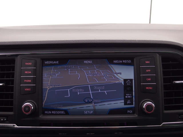 Seat Ateca 1.0 EcoTSI Style TREKHAAK   CAMERA   CARPLAY   NAVI   CLIMA   PDC   BLUETOOTH   CRUISE   NL-AUTO
