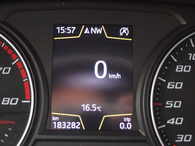 Seat Ateca 1.0 EcoTSI Style TREKHAAK   CAMERA   CARPLAY   NAVI   CLIMA   PDC   BLUETOOTH   CRUISE   NL-AUTO