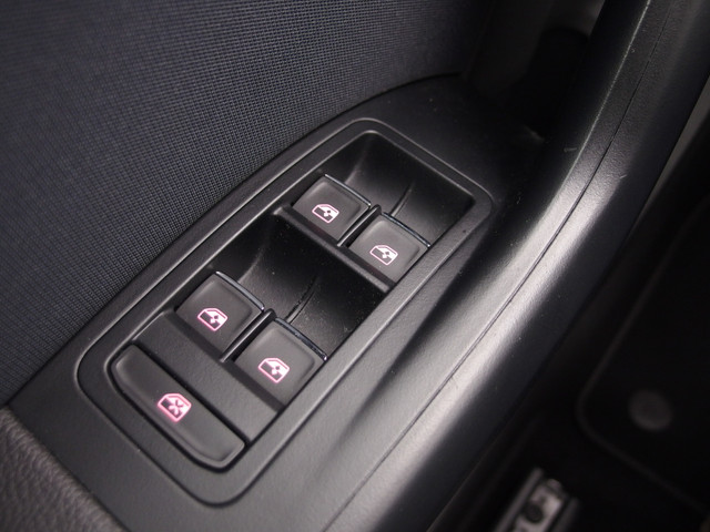 Seat Ateca 1.0 EcoTSI Style TREKHAAK   CAMERA   CARPLAY   NAVI   CLIMA   PDC   BLUETOOTH   CRUISE   NL-AUTO