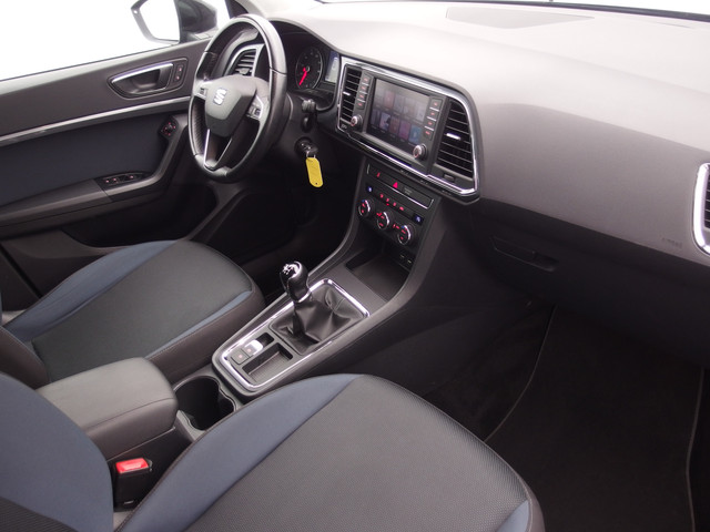 Seat Ateca 1.0 EcoTSI Style TREKHAAK   CAMERA   CARPLAY   NAVI   CLIMA   PDC   BLUETOOTH   CRUISE   NL-AUTO