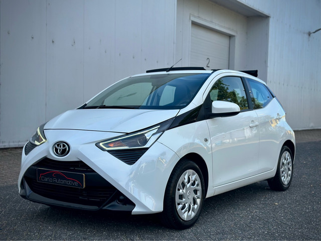 toyota-aygo-1.0-vvt-i-x-play-dak-cruise-camera-carplay