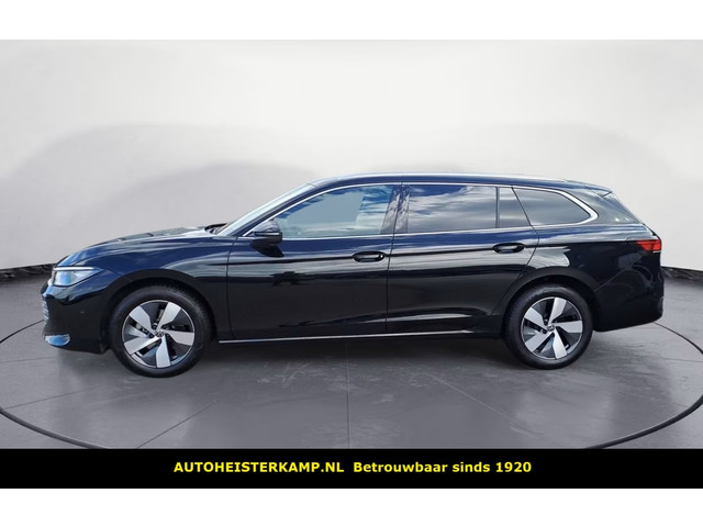 volkswagen-passat-variant-2.0-tdi-150-pk-automaat-panorama-schuifdak-massage-acc-trekhaak-led