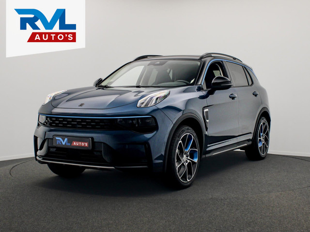 lynk--co-01-1.5-261pk-plug-in-hybrid-zwarte-hemel-360-camera-pano-dak-apple-carplay-adaptive-cruise