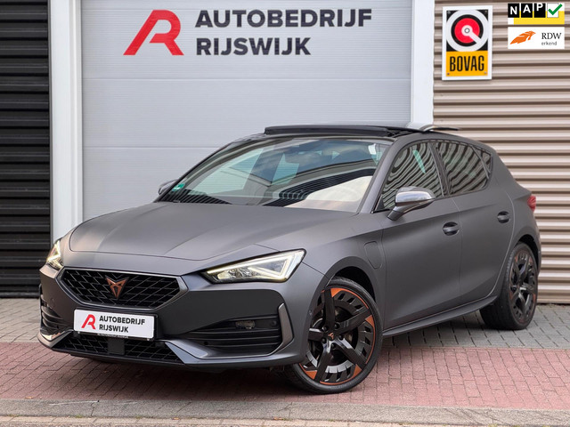 cupra-leon-sportstourer-1.4-e-hybrid-vz-pano-memory-matrix