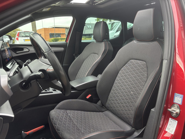 Seat Leon 1.5 eTSI FR Launch Edition | Pano | Stuur Verwarming | Stoel Verwarming | Parkeer Camera