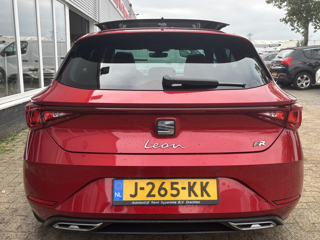 Seat Leon 1.5 eTSI FR Launch Edition | Pano | Stuur Verwarming | Stoel Verwarming | Parkeer Camera