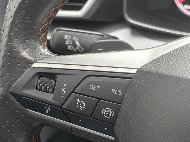 Seat Leon 1.5 eTSI FR Launch Edition | Pano | Stuur Verwarming | Stoel Verwarming | Parkeer Camera
