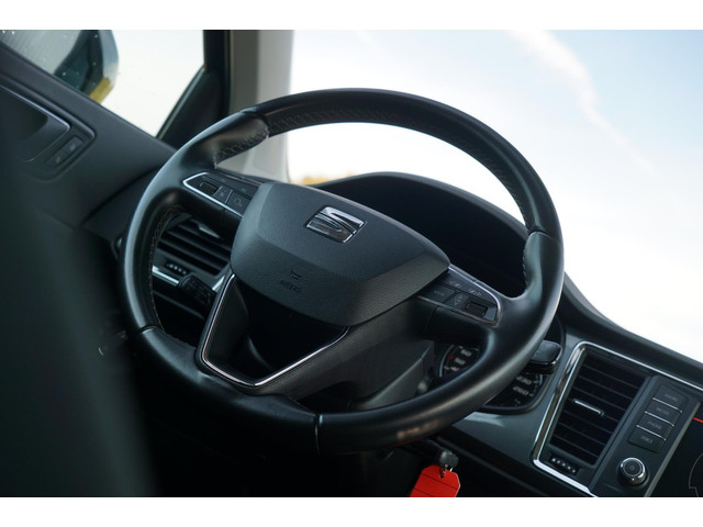 Seat Ateca 1.5 TSI Style 150pk Business Intense - Magic Black - Carplay Parkpilot