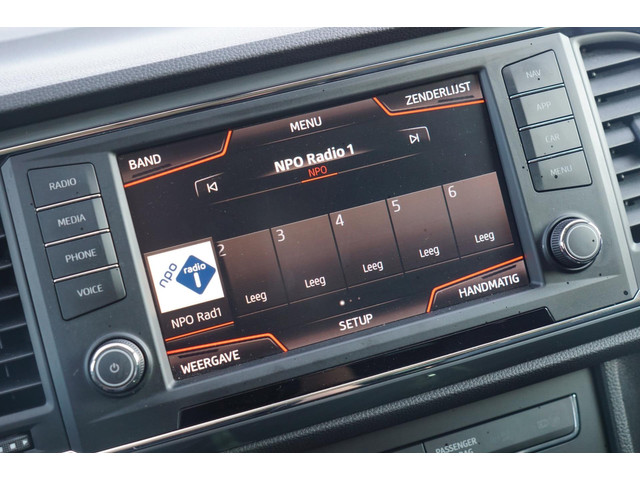 Seat Ateca 1.5 TSI Style 150pk Business Intense - Magic Black - Carplay Parkpilot