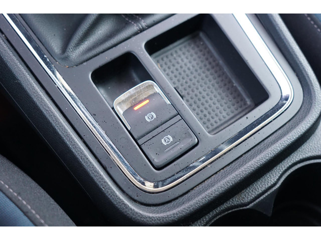 Seat Ateca 1.5 TSI Style 150pk Business Intense - Magic Black - Carplay Parkpilot