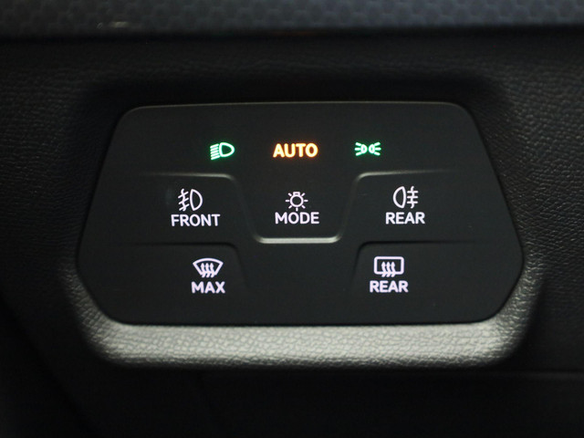 Seat Leon Sportstourer 1.5 eTSI 150PK Style DSG · Camera + Parkeersensoren · Apple Android · LED · Garantie t m 30-05-2029 of 100.000km