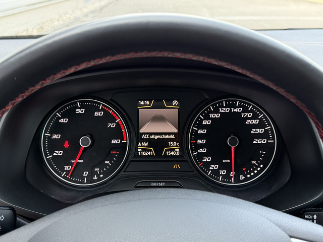 Seat Leon ST 1.4 TSI FR ACC|Carplay|Camera|DCC Zwart