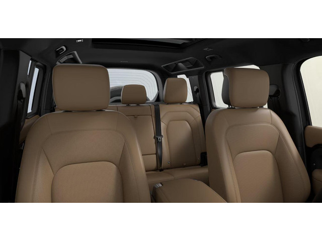 Land Rover Defender 110 2.0 P300e 110 X-Dynamic HSE