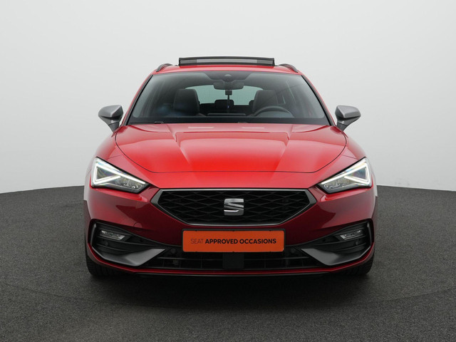 Seat Leon Sportstourer 1.0 eTSI 110 pk DSG FR Business | Panoramadak | Achteruitrijcamera | Navigatie | Adaptive Cruise
