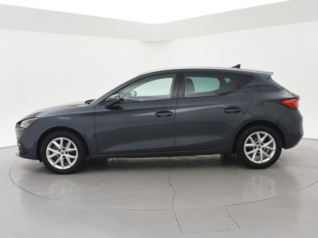 Seat Leon 1.0 TSI STYLE INTENSE + WEGKL. TREKHAAK | VIRTUAL COCKPIT | CAMERA | STOELVERW. | NAVIGATIE | CARPLAY