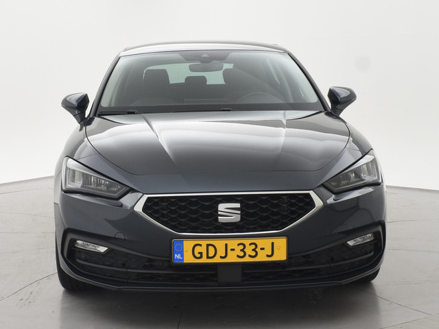 Seat Leon 1.0 TSI STYLE INTENSE + WEGKL. TREKHAAK | VIRTUAL COCKPIT | CAMERA | STOELVERW. | NAVIGATIE | CARPLAY
