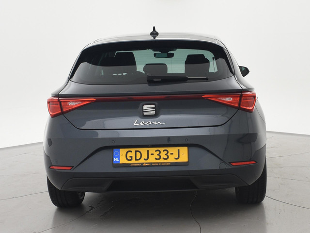 Seat Leon 1.0 TSI STYLE INTENSE + WEGKL. TREKHAAK | VIRTUAL COCKPIT | CAMERA | STOELVERW. | NAVIGATIE | CARPLAY