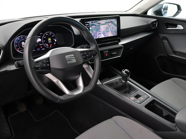 Seat Leon 1.0 TSI STYLE INTENSE + WEGKL. TREKHAAK | VIRTUAL COCKPIT | CAMERA | STOELVERW. | NAVIGATIE | CARPLAY
