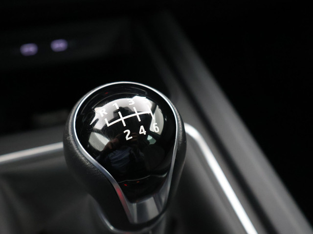 Seat Leon 1.0 TSI STYLE INTENSE + WEGKL. TREKHAAK | VIRTUAL COCKPIT | CAMERA | STOELVERW. | NAVIGATIE | CARPLAY