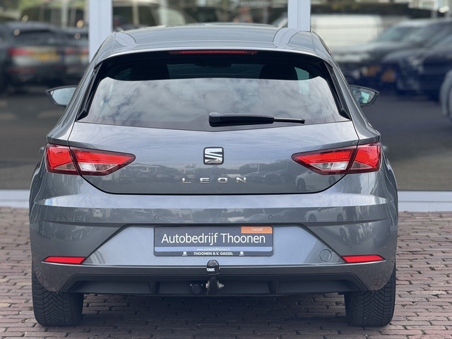 Seat Leon 1.0 EcoTSI Style Business Intense | Trekhaak | Apple CarPlay | Keyless | Climate