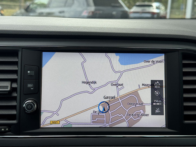 Seat Leon 1.0 EcoTSI Style Business Intense | Trekhaak | Apple CarPlay | Keyless | Climate