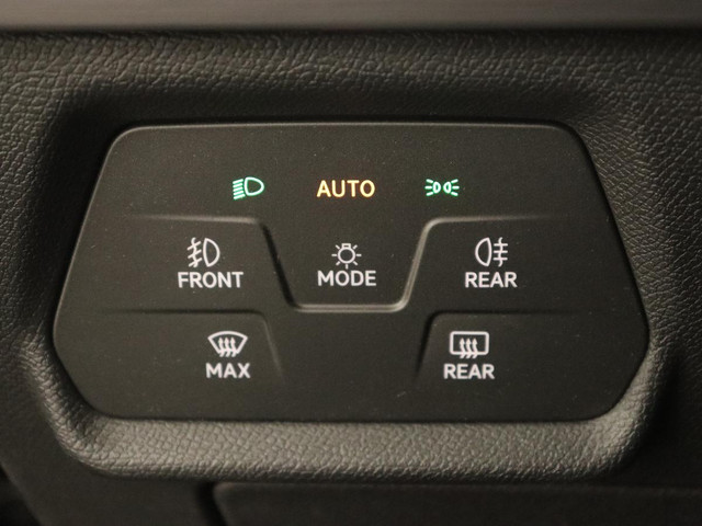 Seat Leon 1.0 TSI FR Intens | Stoel & stuurverwarming | Carplay | Camera | Adaptive cruise | Navigatie | Park Assist | Digital Cockpit | K