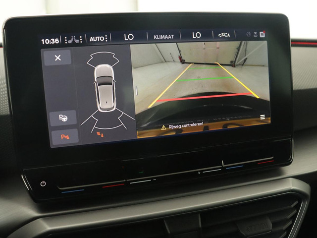 Seat Leon 1.0 TSI FR Intens | Stoel & stuurverwarming | Carplay | Camera | Adaptive cruise | Navigatie | Park Assist | Digital Cockpit | K