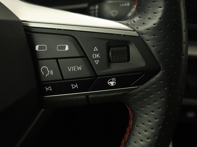 Seat Leon 1.0 TSI FR Intens | Stoel & stuurverwarming | Carplay | Camera | Adaptive cruise | Navigatie | Park Assist | Digital Cockpit | K
