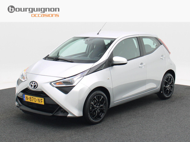 toyota-aygo-1.0-vvt-i-x-play---carplay---camera---airco---15-inch---54.101-km-